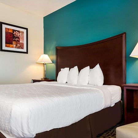 Surestay Plus Hotel By Best Western Topeka Exteriér fotografie