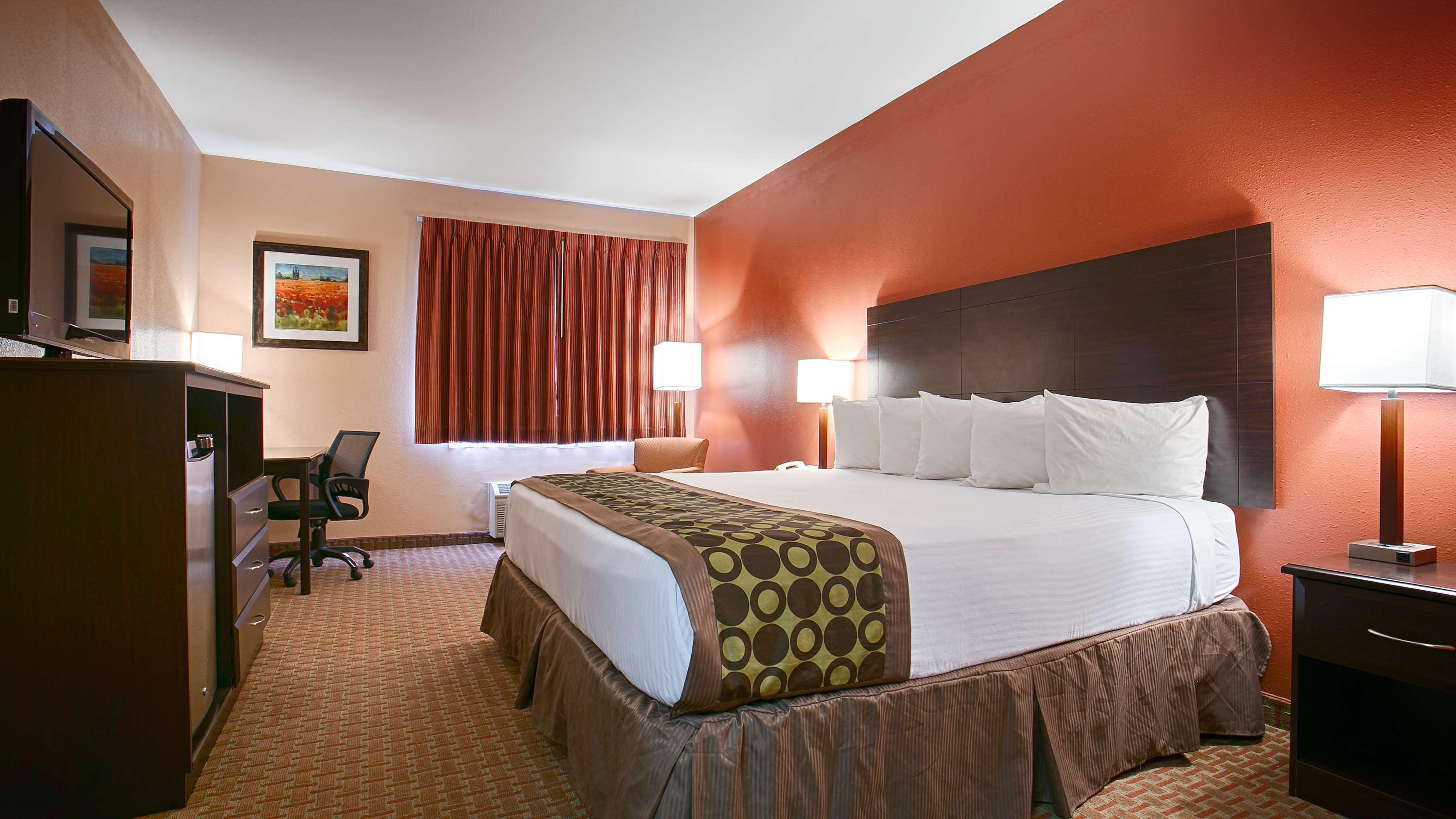 Surestay Plus Hotel By Best Western Topeka Exteriér fotografie