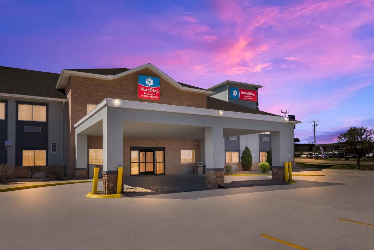 Surestay Plus Hotel By Best Western Topeka Exteriér fotografie