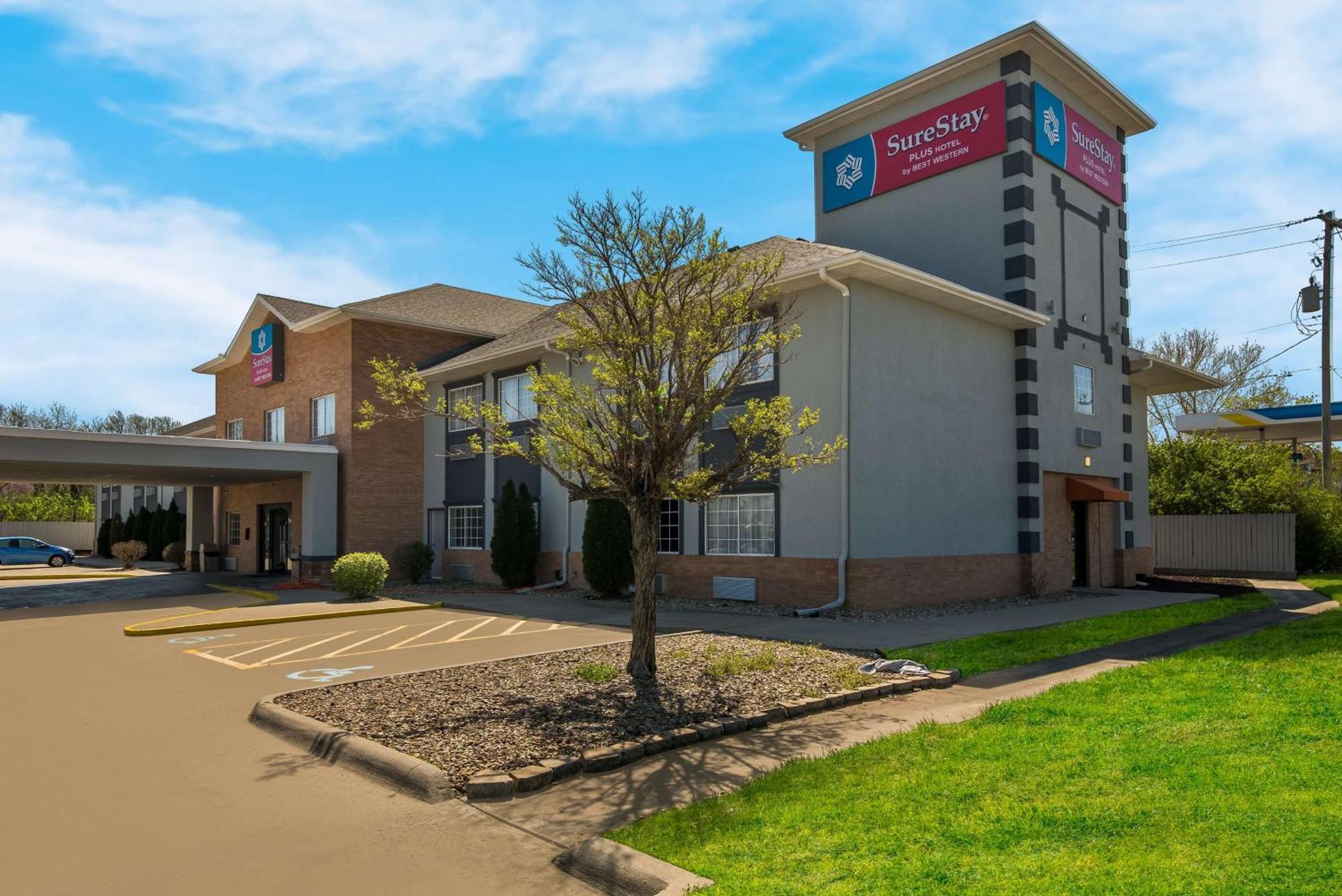 Surestay Plus Hotel By Best Western Topeka Exteriér fotografie