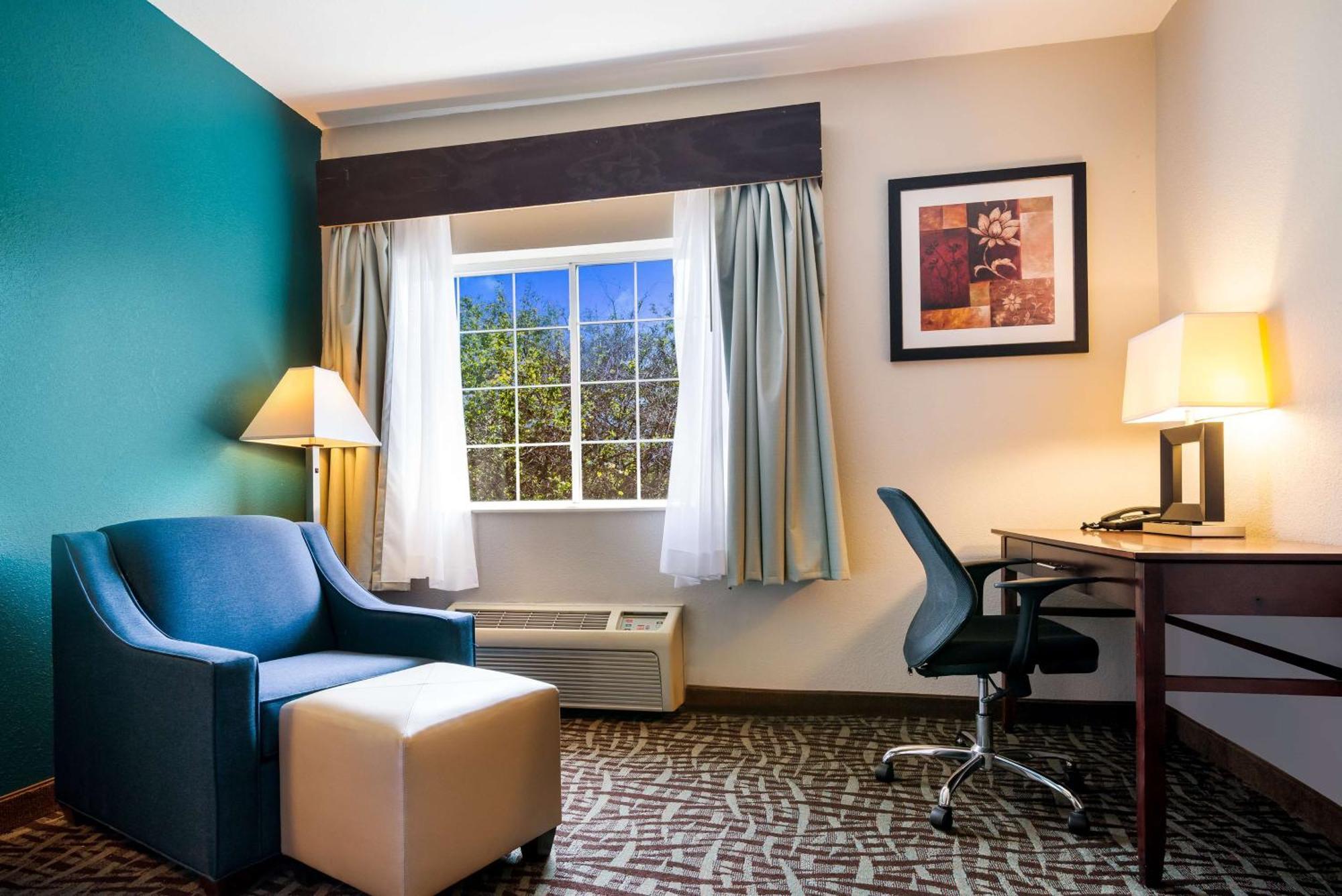 Surestay Plus Hotel By Best Western Topeka Exteriér fotografie