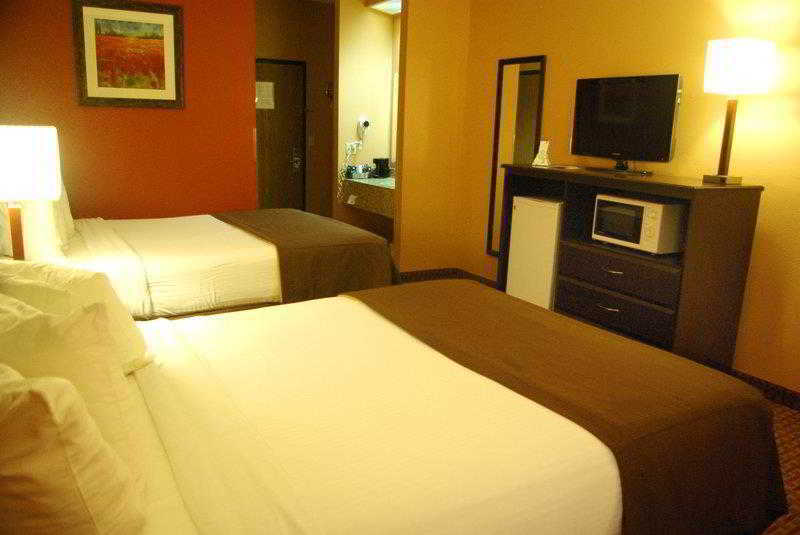 Surestay Plus Hotel By Best Western Topeka Exteriér fotografie